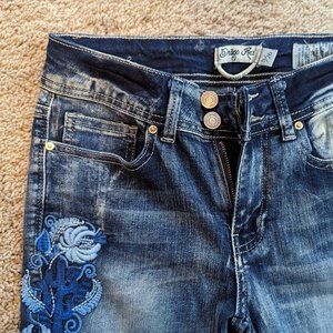 Indigo Rein Embroidered Denim Jeans 5/26